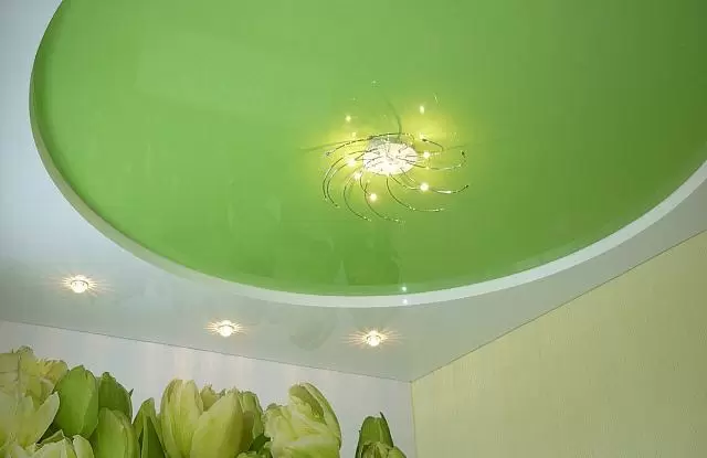 зелёный двухуровневый натяжной потолок